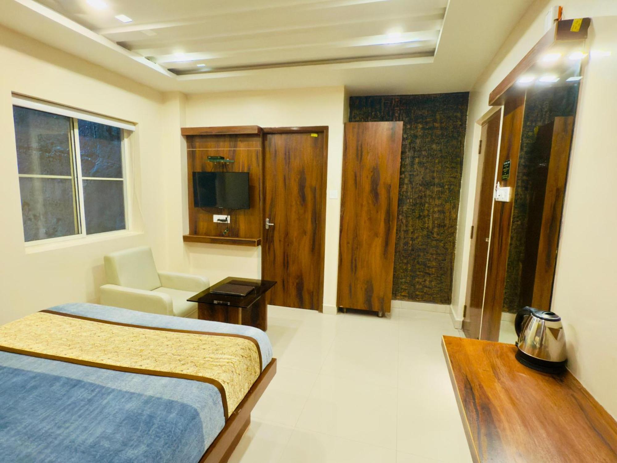 The Hydel Park - Business Class Hotel - Near Central Railway Station Chennai Exterior foto