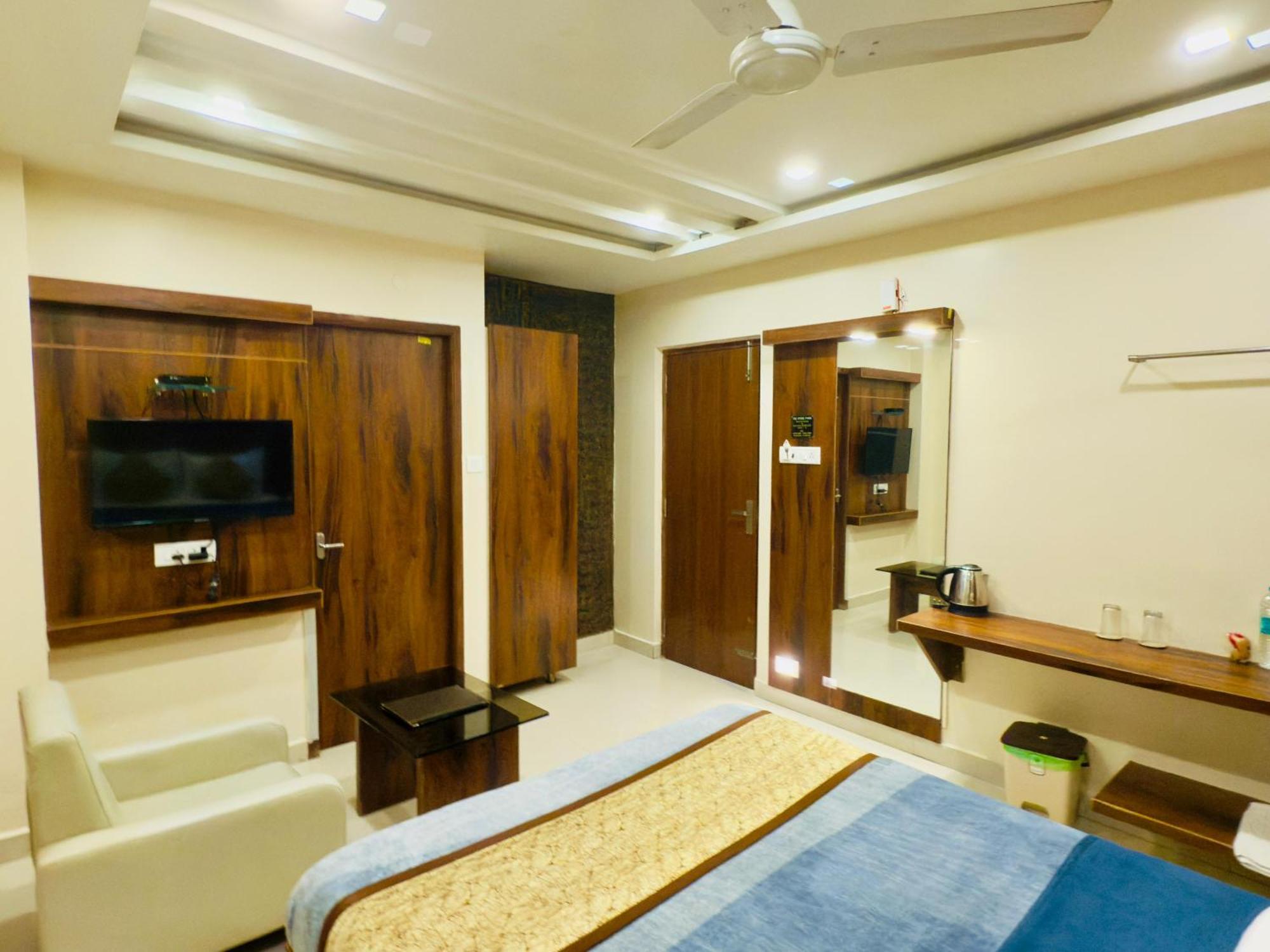 The Hydel Park - Business Class Hotel - Near Central Railway Station Chennai Exterior foto