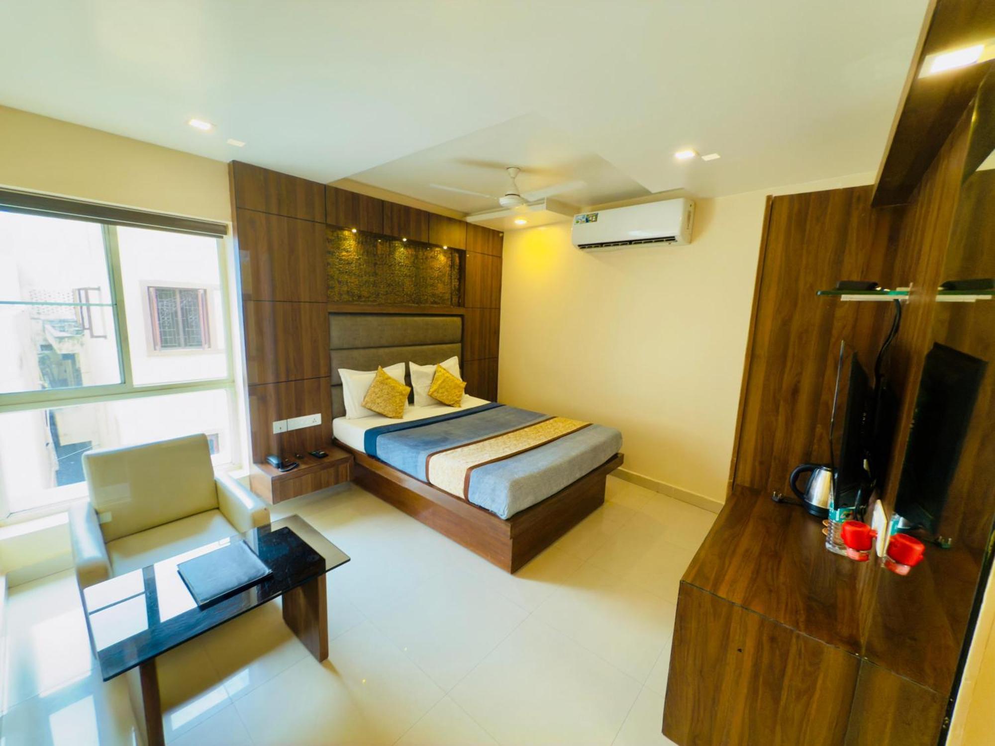 The Hydel Park - Business Class Hotel - Near Central Railway Station Chennai Exterior foto