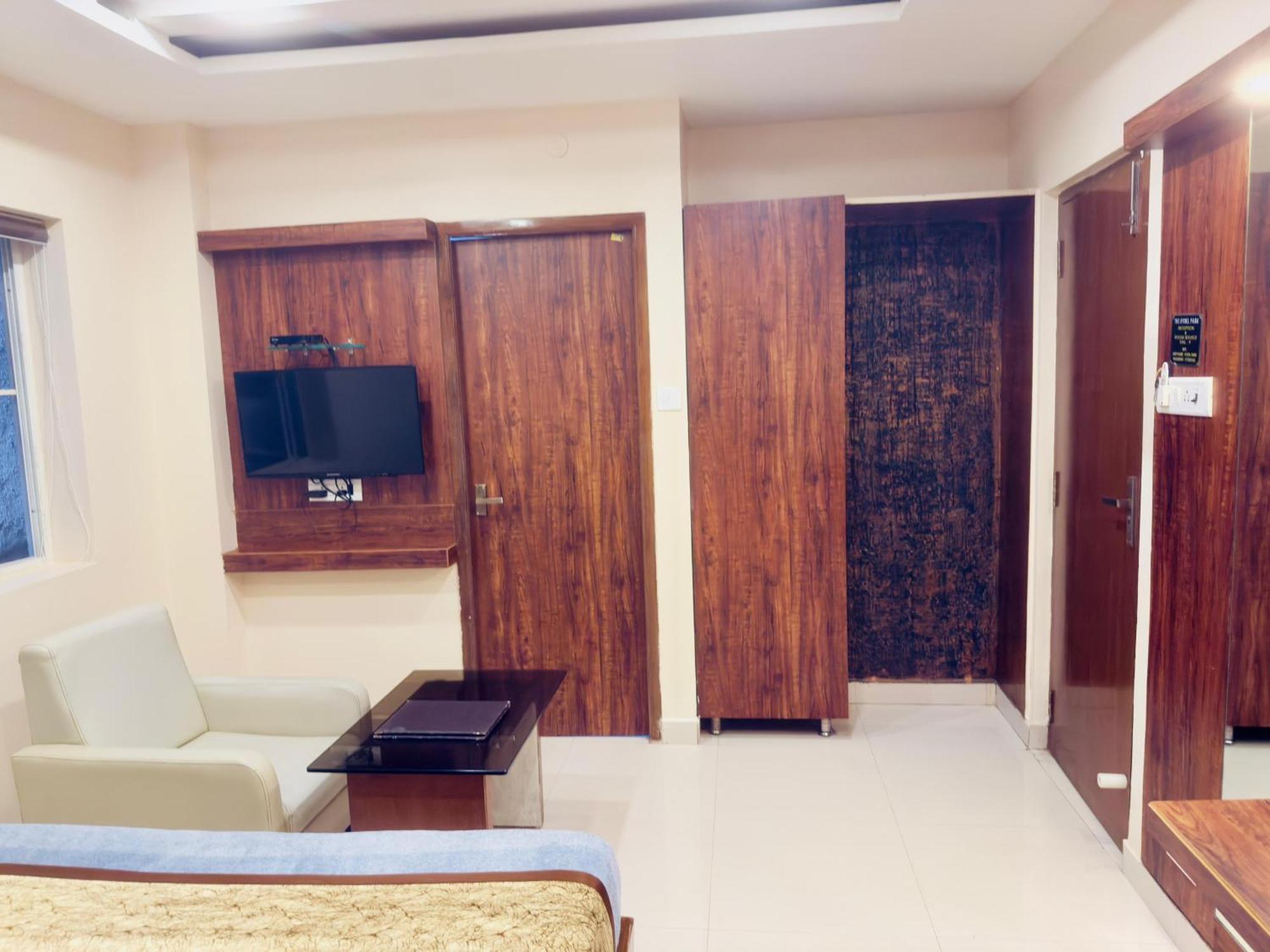 The Hydel Park - Business Class Hotel - Near Central Railway Station Chennai Exterior foto